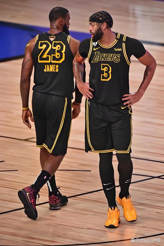 包含bsports体育：湖人队新赛季：安德森能否在进攻端展现更多技巧，为球队提供更多得分选择？的词条