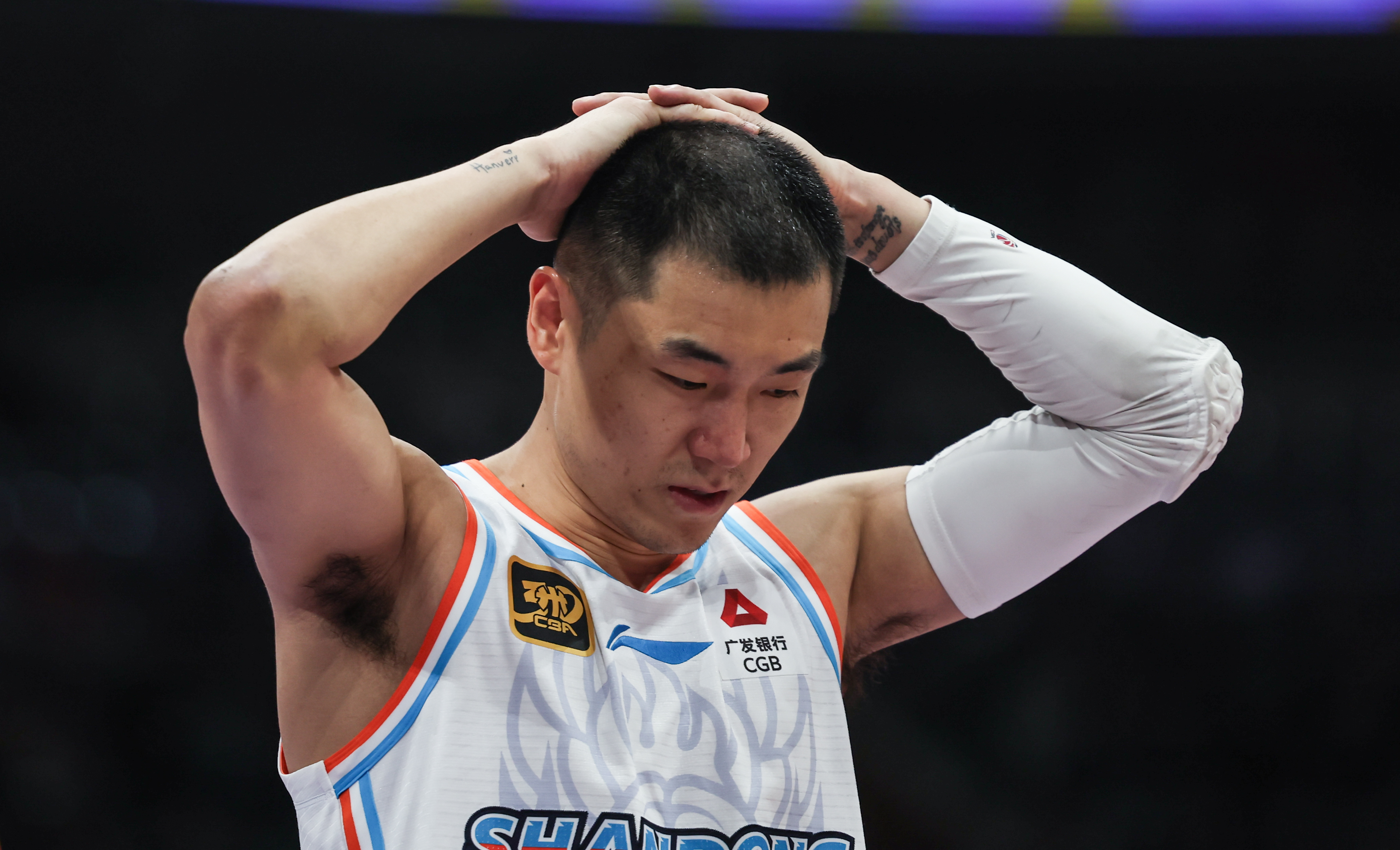 B体育官方网址：CBA季后赛半决赛开战，强强对话引人关注的简单介绍